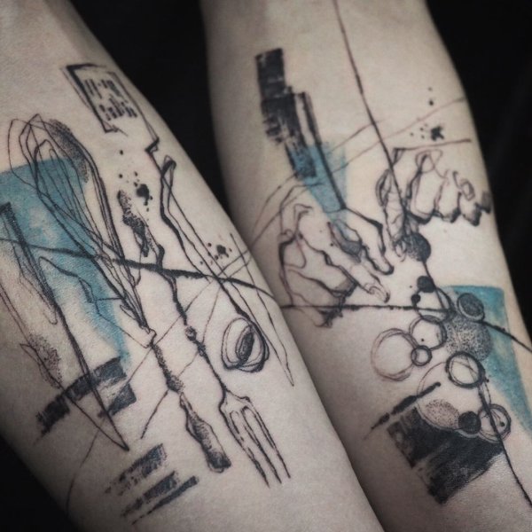 tatuaggio-astratto-blu-nero