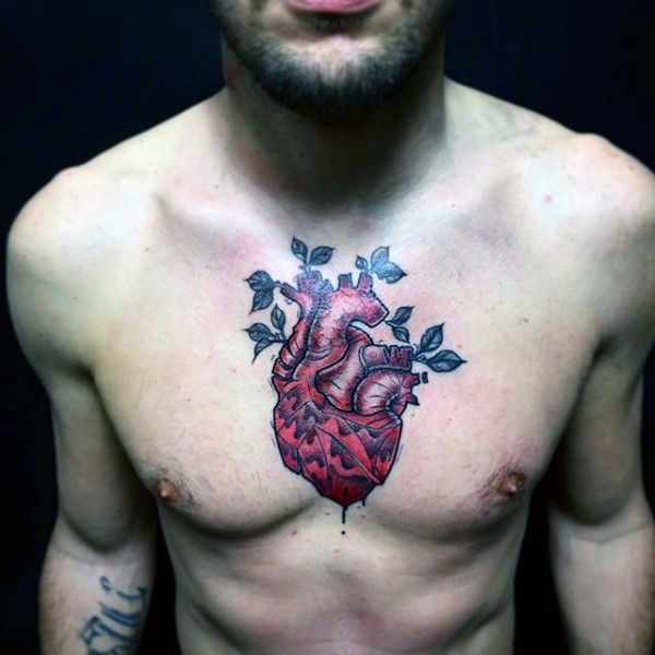 tatuaggio-cuore-realistico-petto