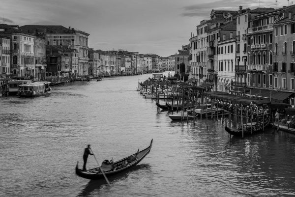 paesaggi-urbani-bianco-nero-venezia