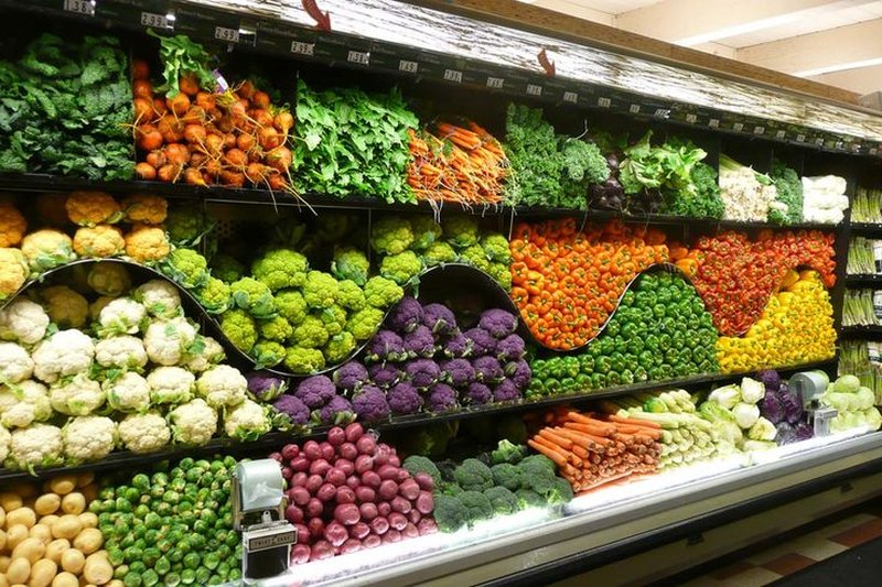 negozio-frutta-verdura-colori-pareti