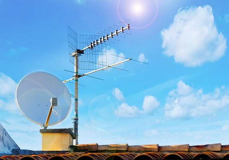 tv-satellitare-antenna